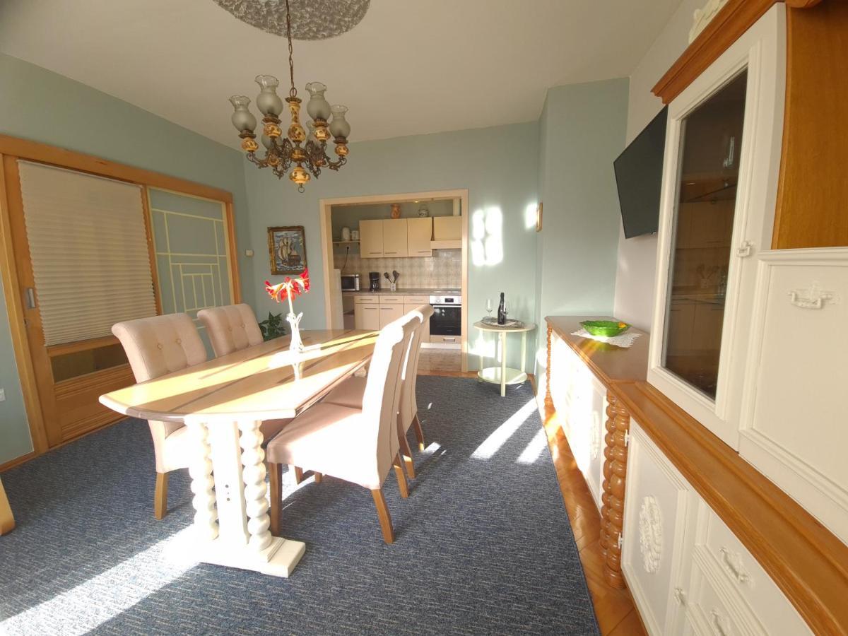Apartments Bresan Трогир Экстерьер фото